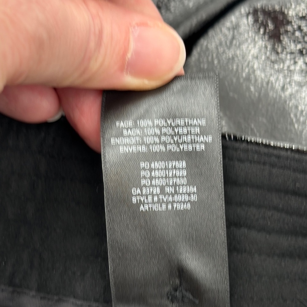 Aritzia WILFRED The Melina Black Super High Rise Faux Leather Pants Size 6 - Picture 6 of 13